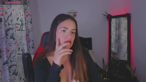 ASHLEY online show from November 25, 6:50 pm