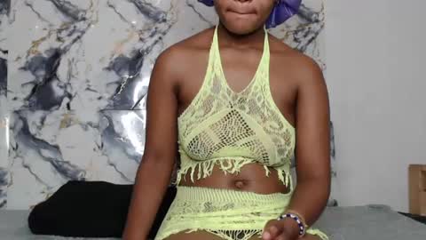 ashleyt255 online show from July 11, 6:44 pm