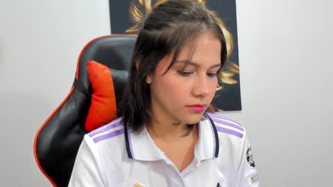    online show from December 15, 3:45 am