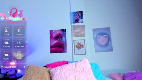 ashly_pink1 online show from January 16, 3:37 am