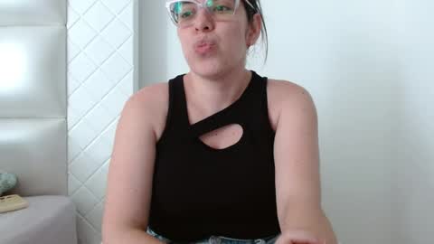 AshlyMoon online show from June 28, 6:48 pm
