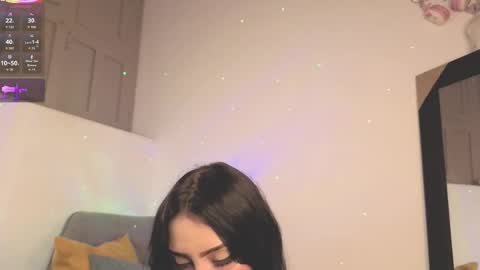 Snapshot of ashlynnlowe_ chatting on October 15, 8:09 pm Ash online show from October 15, 8:09 pm