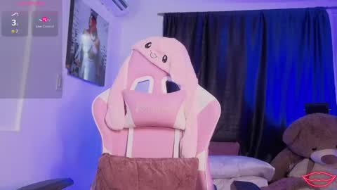 Ashly  online show from April 29, 6:46 pm