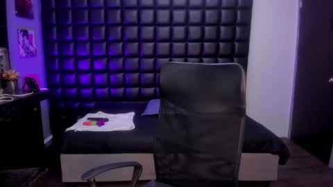 ashlyy sweet  online show from April 26, 3:42 pm