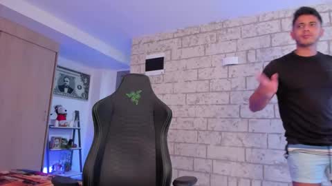 my name real is camilo online show from January 14, 9:01 pm