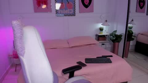 MyaFontaine online show from June 13, 3:50 am