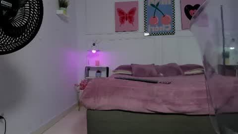 MyaFontaine online show from June 11, 3:48 am