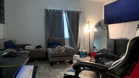 frankie online show from May 21, 2:01 pm