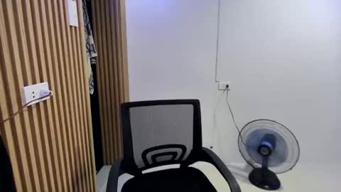 asian_calid22xx online show from February 27, 11:25 am