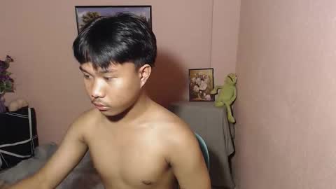 Snapshot of asian_prince_of_cock chatting on October 20, 8:41 am Prince online show from October 20, 8:41 am