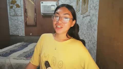 Rhean online show from October 25, 12:22 am