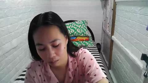 Snapshot of asian_sexydimples chatting on February 15, 2:58 am Trixie online show from February 15, 2:58 am