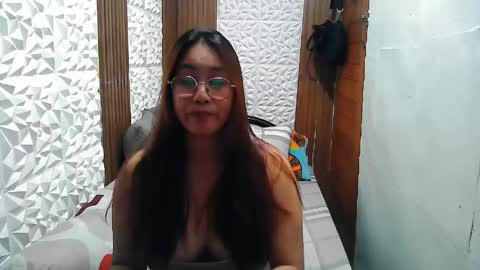 Trixie online show from April 27, 12:36 pm