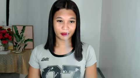 Yan online show from June 18, 7:47 am