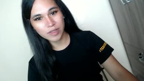 asianblk_barbiedoll online show from April 27, 12:30 am