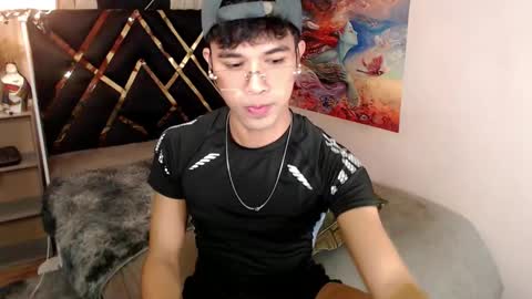 asiancum_peter online show from December 22, 11:28 am