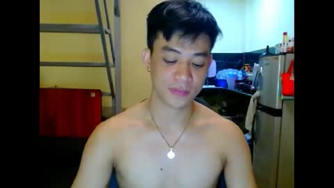 asiandreamboyx online show from March 25, 8:10 am