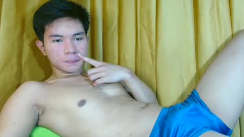 asianjay_hunks online show from May 2, 3:34 am