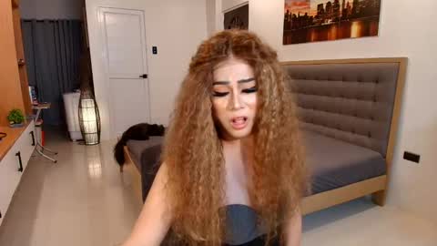 ERIKA 3 online show from December 7, 8:49 am