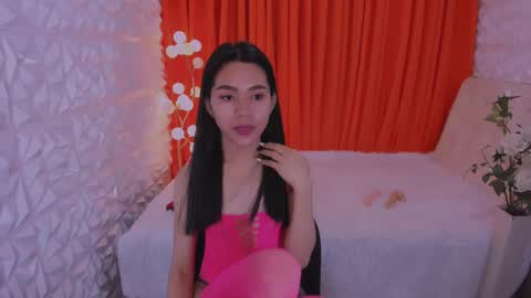 asianpetitefucker01 online show from December 22, 6:25 pm