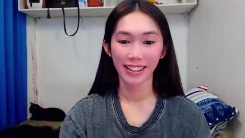 J A D E online show from January 31, 10:10 am