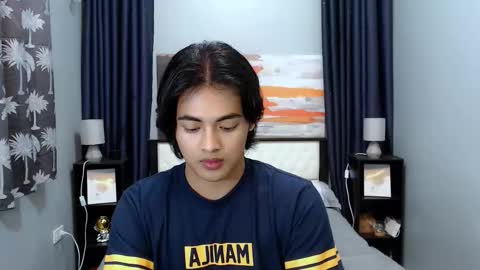 asianverstwink online show from December 17, 9:43 pm