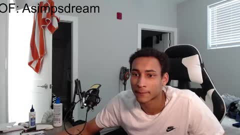 asimpsdream online show from May 10, 2:56 pm