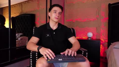 Aslan  online show from June 20, 1:34 am