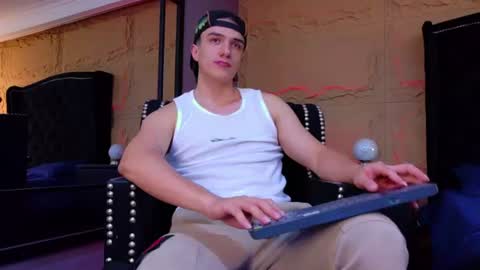 Aslan  online show from July 16, 1:53 am