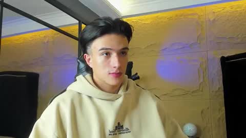 Aslan  online show from January 7, 3:33 am