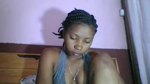 asmiraa online show from January 8, 7:25 am