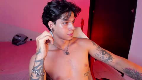 asmodeuszz online show from May 6, 12:16 am