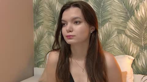 Aster Quinn online show from October 5, 5:20 pm