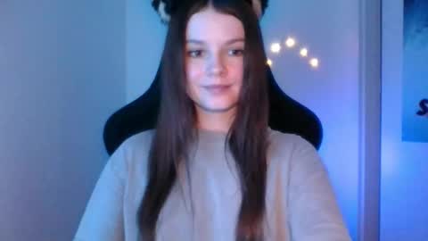 astradream_ online show from March 13, 11:19 pm