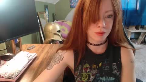 AstraeaSiren online show from May 4, 5:41 pm