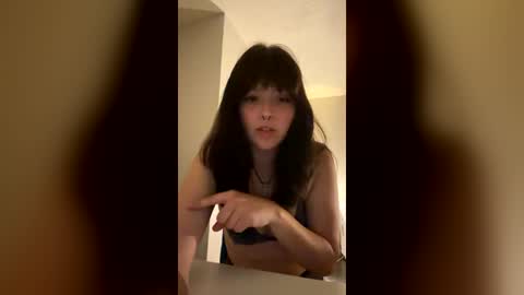 astridlynnv3ga online show from June 17, 5:12 am