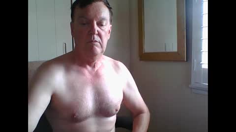 astute008 online show from February 24, 11:52 pm