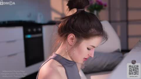Asuna Niiya - online show from April 29, 5:30 pm