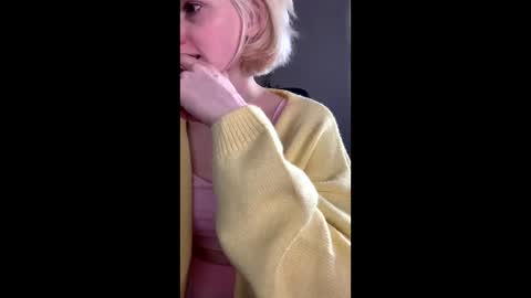 Snapshot of asya_new chatting on September 18, 12:31 pm asya_new online show from September 18, 12:31 pm