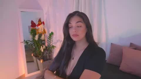 Snapshot of atena676 chatting on October 21, 1:44 am atena676 online show from October 21, 1:44 am