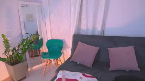 Snapshot of atena676 chatting on September 29, 1:15 am atena676 online show from September 29, 1:15 am