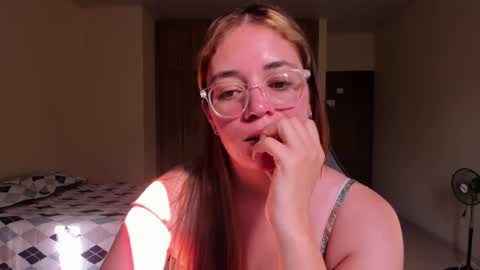 atenas online show from March 9, 9:14 pm