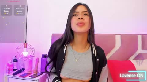 Atenea online show from April 21, 12:23 pm