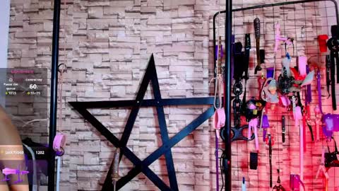 atenea_meduza_bdsm online show from May 20, 6:58 pm
