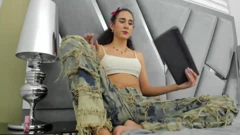 atenea online show from June 5, 6:52 am
