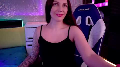 Athena Autumn online show from May 1, 9:25 am