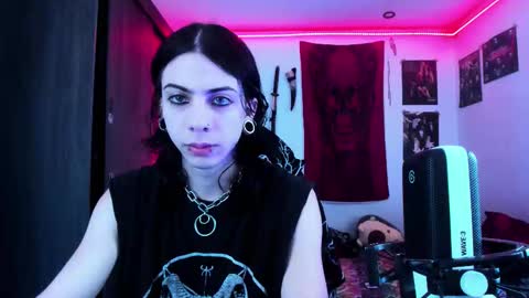 athenauwu online show from November 9, 7:45 am