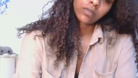 AtirahCali online show from May 1, 8:58 pm