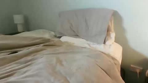 Snapshot of auckland26 chatting on September 12, 1:40 am auckland26 online show from September 12, 1:40 am