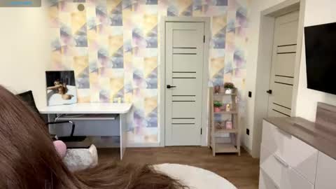 Jolyn online show from February 11, 6:28 am